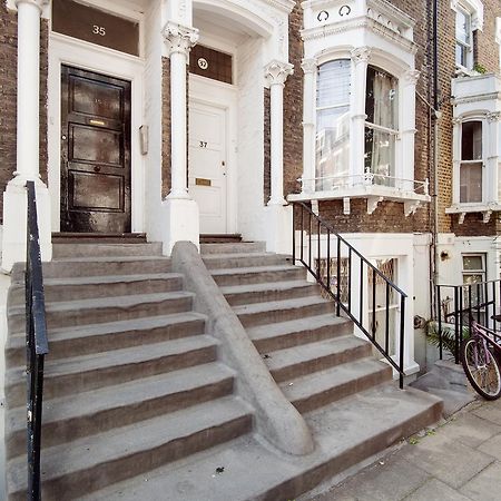Bright Gratton Road Apartment Londra Exterior foto