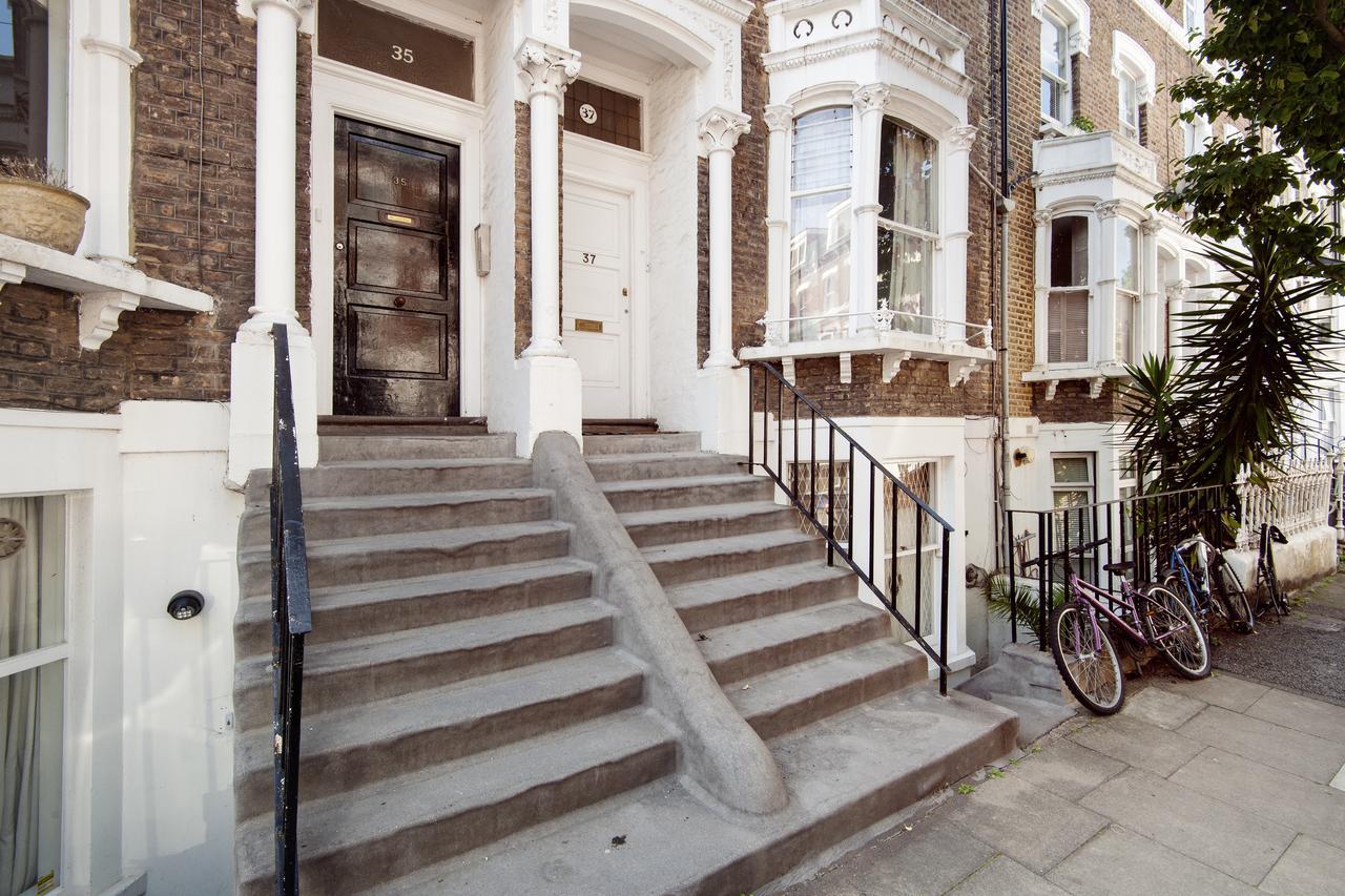 Bright Gratton Road Apartment Londra Exterior foto
